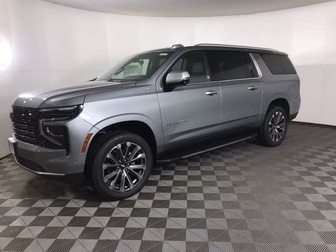 New 2026 Chevrolet Suburban High Country w/ Sun And Tow Package image 3