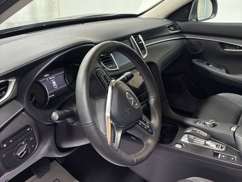 Used 2025 INFINITI QX50 Luxe image 12