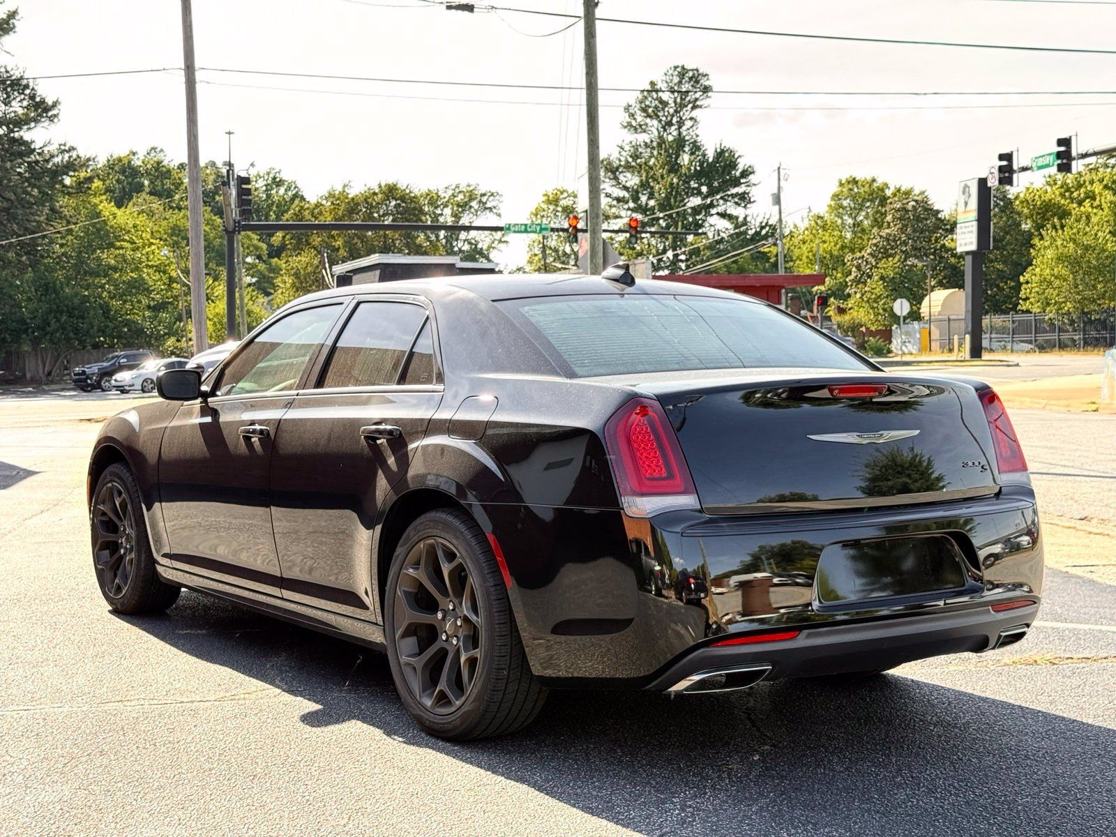 Used 2016 Chrysler 300 S RWD image 11