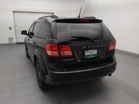 Used 2018 Dodge Journey SE w/ Connectivity Group FWD image 6