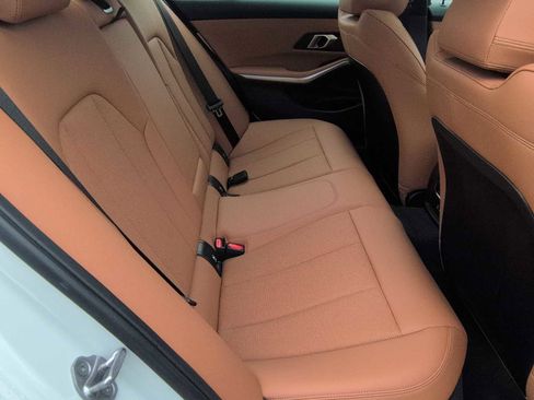 Used 2024 BMW 330i xDrive Sedan w/ Convenience Package image 28