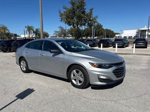 Used 2021 Chevrolet Malibu LS w/ LPO, Convenience Package 2 image 3