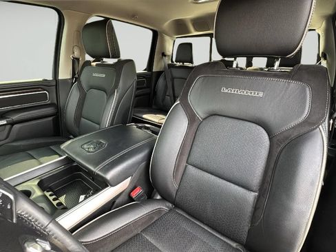 Used 2022 RAM 1500 Laramie AWD/4WD image 14