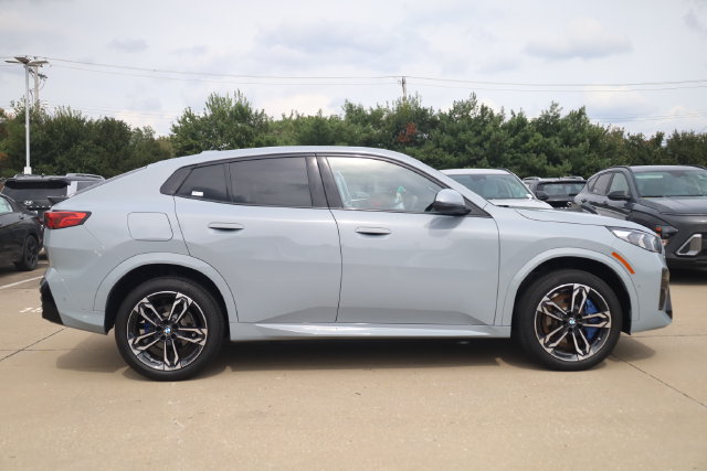 Used 2026 BMW X2 xDrive28i AWD/4WD image 5