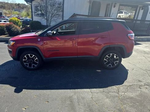 Used 2019 Jeep Compass Trailhawk AWD/4WD image 8