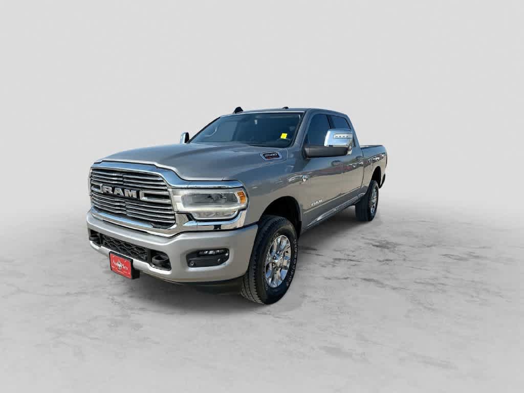 Used 2024 RAM 2500 Laramie AWD/4WD image 4