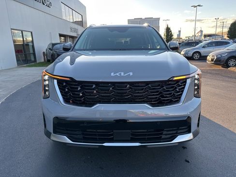 New 2026 Kia Sorento S image 3