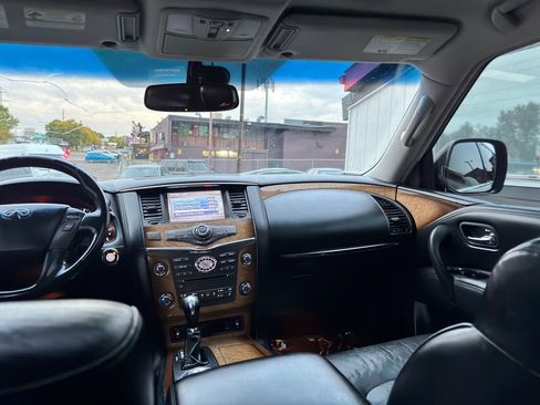 Used 2011 INFINITI QX56 4WD w/ Theater Pkg image 38