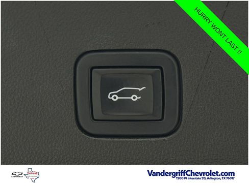 Used 2022 Chevrolet Suburban Z71 w/ Z71 Off-Road Package AWD/4WD image 27