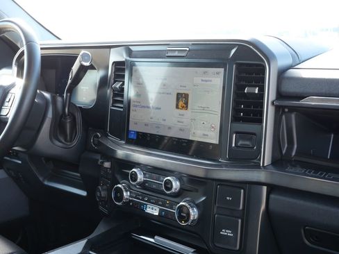 Certified 2025 Ford F250 Lariat w/ FX4 Off-Road Package image 18