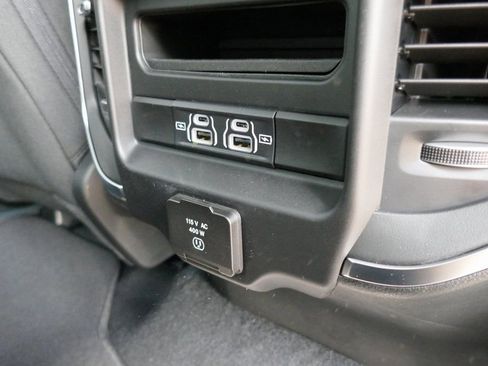 New 2026 RAM 1500 Big Horn AWD/4WD image 16