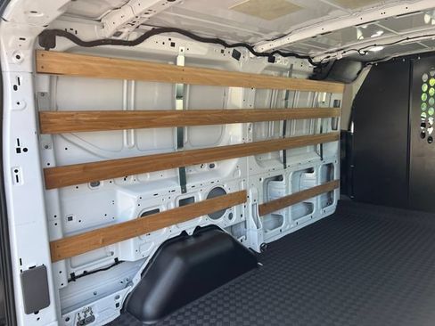 Used 2025 Ford Transit 250 Low Roof w/ Exterior Upgrade Package RWD image 27
