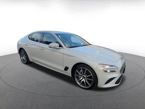 Used 2025 Genesis G70 2.5T image 2
