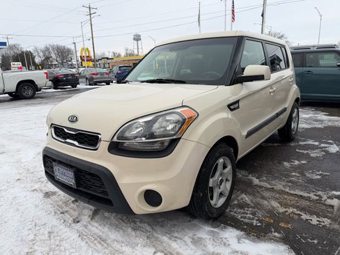 Used 2012 Kia Soul 5dr Wgn Auto Base image 7