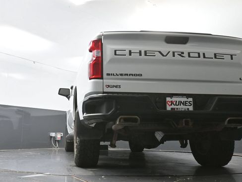 Used 2022 Chevrolet Silverado 1500 LT Trail Boss w/ Safety Package AWD/4WD image 55