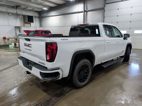Used 2023 GMC Sierra 1500 Elevation image 3