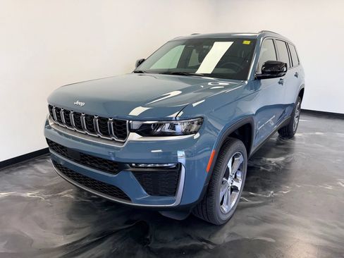 New 2026 Jeep Grand Cherokee L Limited AWD/4WD image 4
