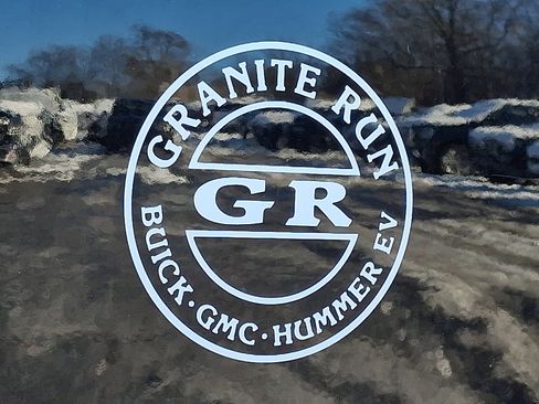 Used 2017 GMC Yukon XL Denali w/ Open Road Package image 36