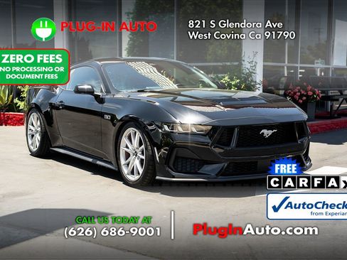 Used 2024 Ford Mustang GT Premium RWD image 3