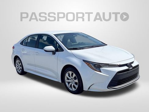 Used 2024 Toyota Corolla LE FWD image 11