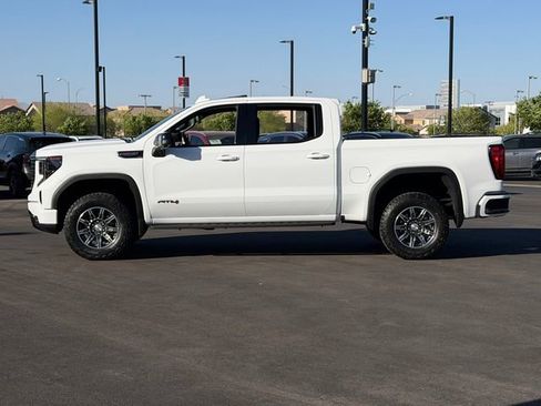 Used 2024 GMC Sierra 1500 AT4 w/ Technology Package AWD/4WD image 2