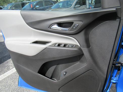 Used 2024 Chevrolet Equinox LT FWD image 20