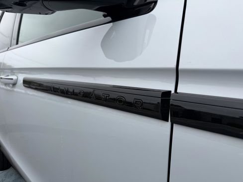 New 2026 Lincoln Navigator Reserve AWD/4WD image 10