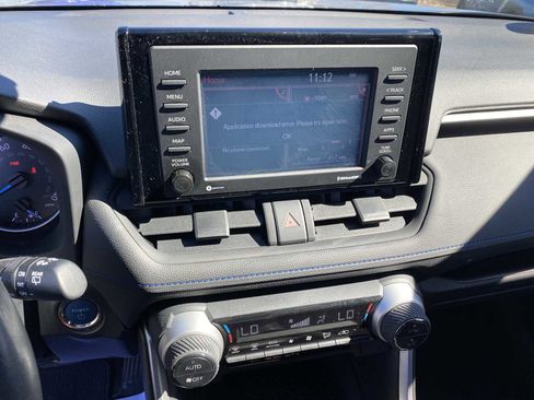 Used 2022 Toyota RAV4 SE image 14