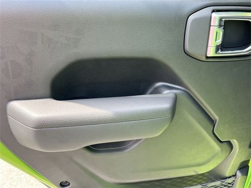 New 2025 Jeep Gladiator Sport image 21