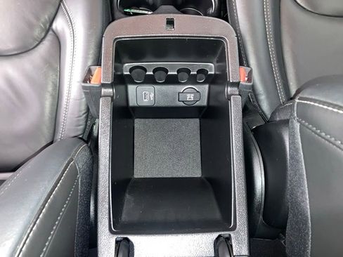 Used 2018 Jeep Cherokee Limited w/ Technology Group image 11