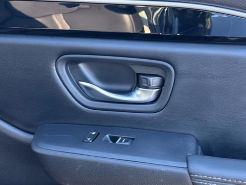 Used 2023 Honda Pilot Touring image 38