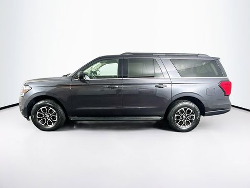 Used 2024 Ford Expedition Max XLT image 4