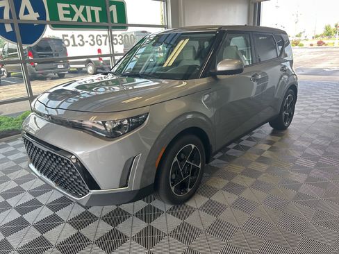 New 2025 Kia Soul EX image 3