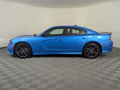 Used 2023 Dodge Charger R/T w/ Blacktop Package image 8