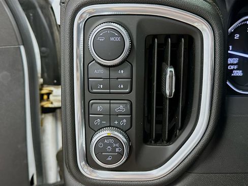Used 2020 GMC Sierra 1500 AT4 w/ AT4 Premium Package AWD/4WD image 13