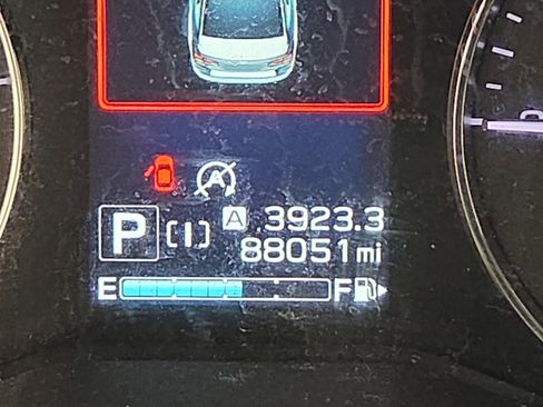 Used 2020 Subaru Crosstrek 2.0i Limited w/ Moonroof Package w/Navigation image 11