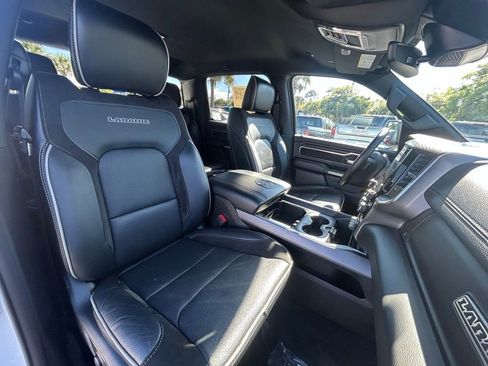 Used 2024 RAM 1500 Laramie image 27