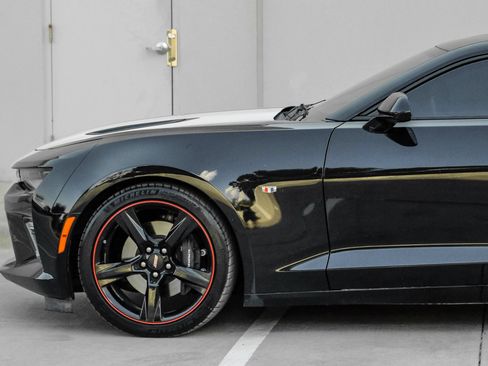 Used 2016 Chevrolet Camaro SS RWD image 11