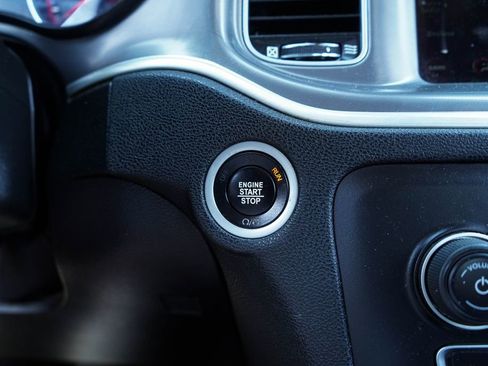 Used 2022 Dodge Charger GT image 11