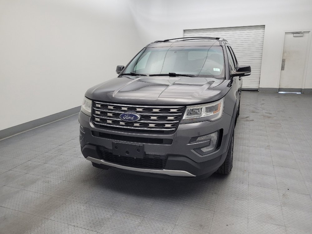 Used 2017 Ford Explorer XLT w/ Equipment Group 202A AWD/4WD image 15