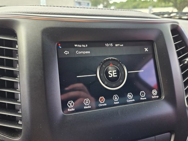 Used 2021 Jeep Cherokee Latitude FWD image 23