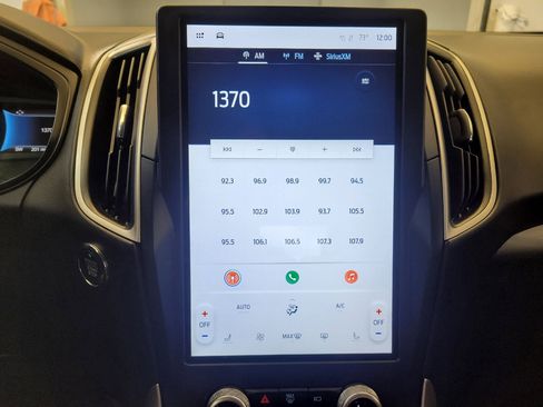 Used 2023 Ford Edge SEL image 25