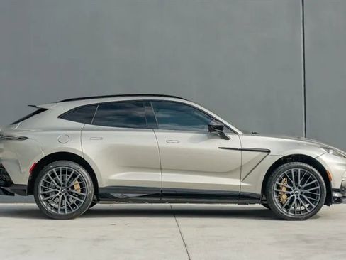 Used 2023 Aston Martin DBX 707 image 7