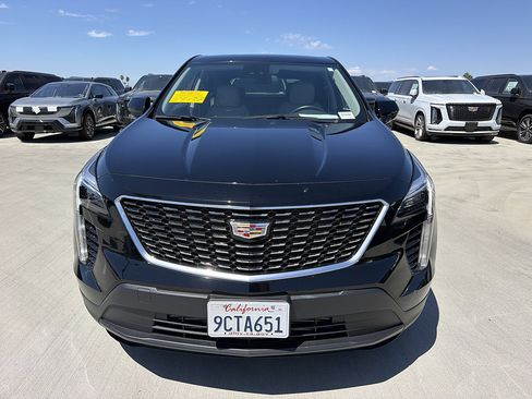 Used 2023 Cadillac XT4 Luxury FWD image 1