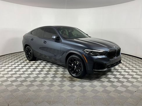 Used 2022 BMW X6 xDrive40i w/ Premium Package image 6