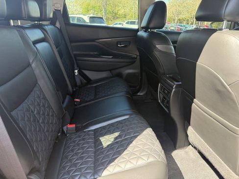 Used 2023 Nissan Murano Platinum w/ Cargo Package image 7