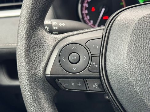 Used 2024 Toyota RAV4 XLE image 27