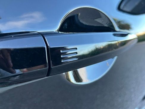 Used 2023 Nissan Pathfinder Platinum w/ Cargo Package image 11