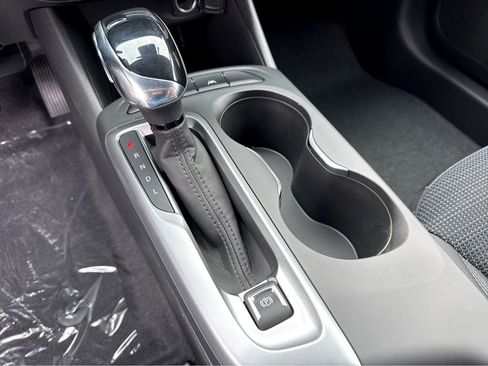 New 2026 Buick Envista Sport Touring FWD image 22