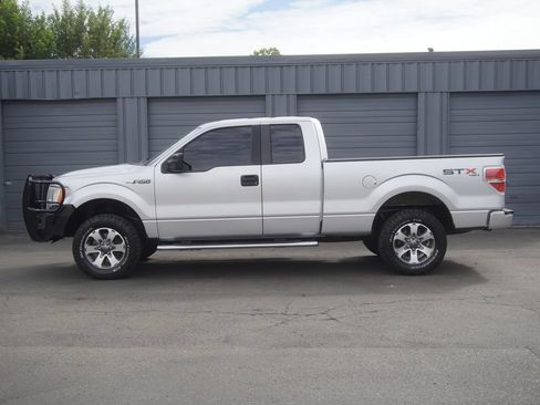 Used 2013 Ford F150 STX w/ Mid Equipment Group AWD/4WD image 2